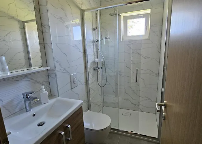 Ellena Bed & Breakfast