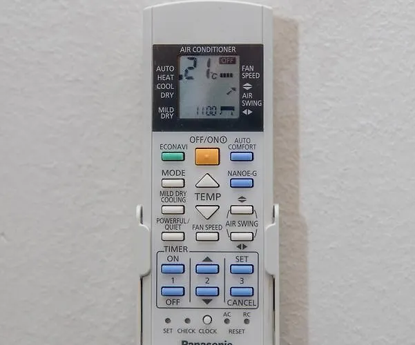 Ellena Bed & Breakfast 3*