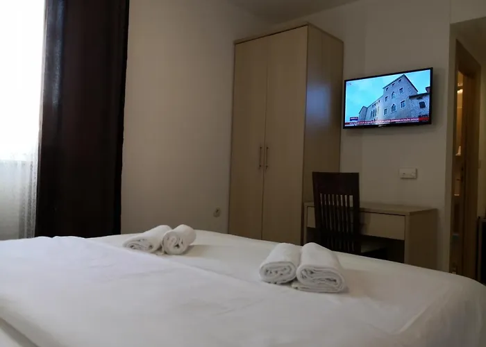 Ellena Bed & Breakfast